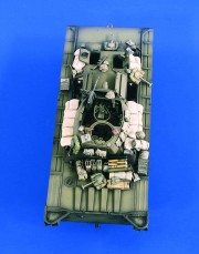 Stivaggio e sacchi sabbia LVT (A4) (Italeri)